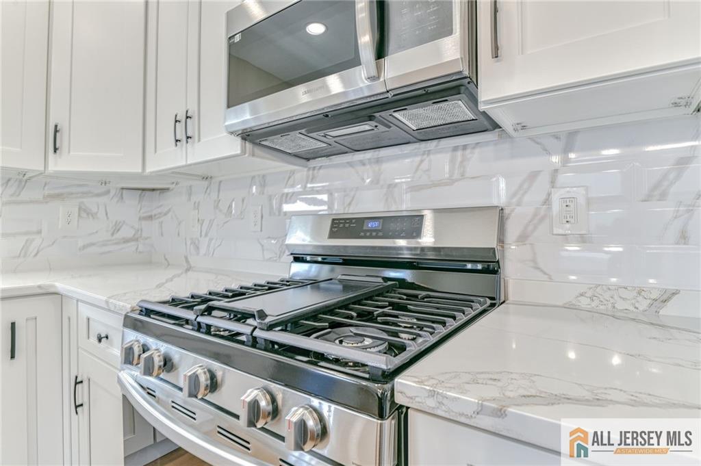 32 Campbell Avenue, Edison, New Jersey image 17