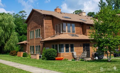 Condo For Sale - 135 Brandywine Court<br/> Brick, NJ 08724