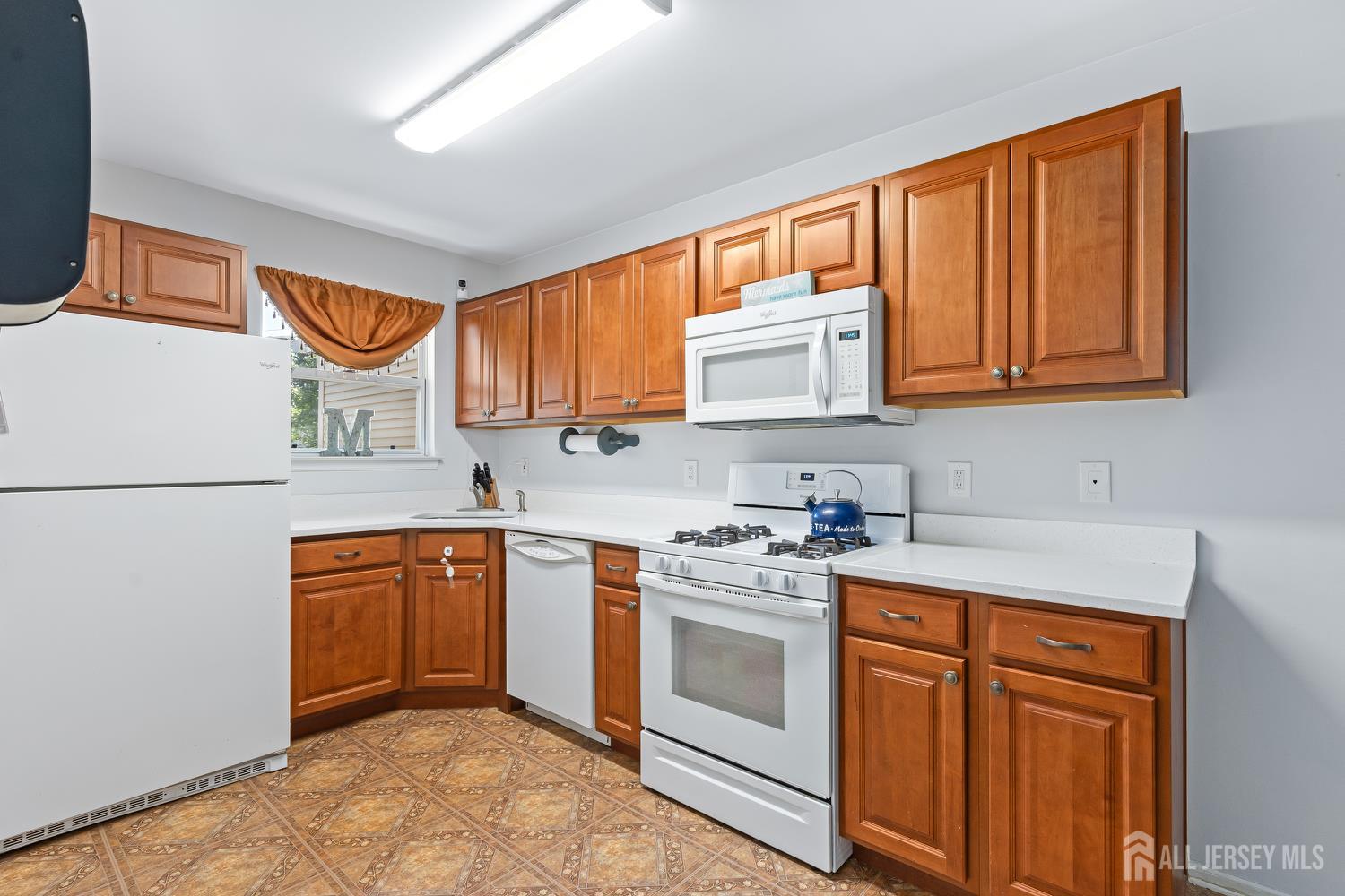 54 Kensington Drive, Piscataway, New Jersey image 7