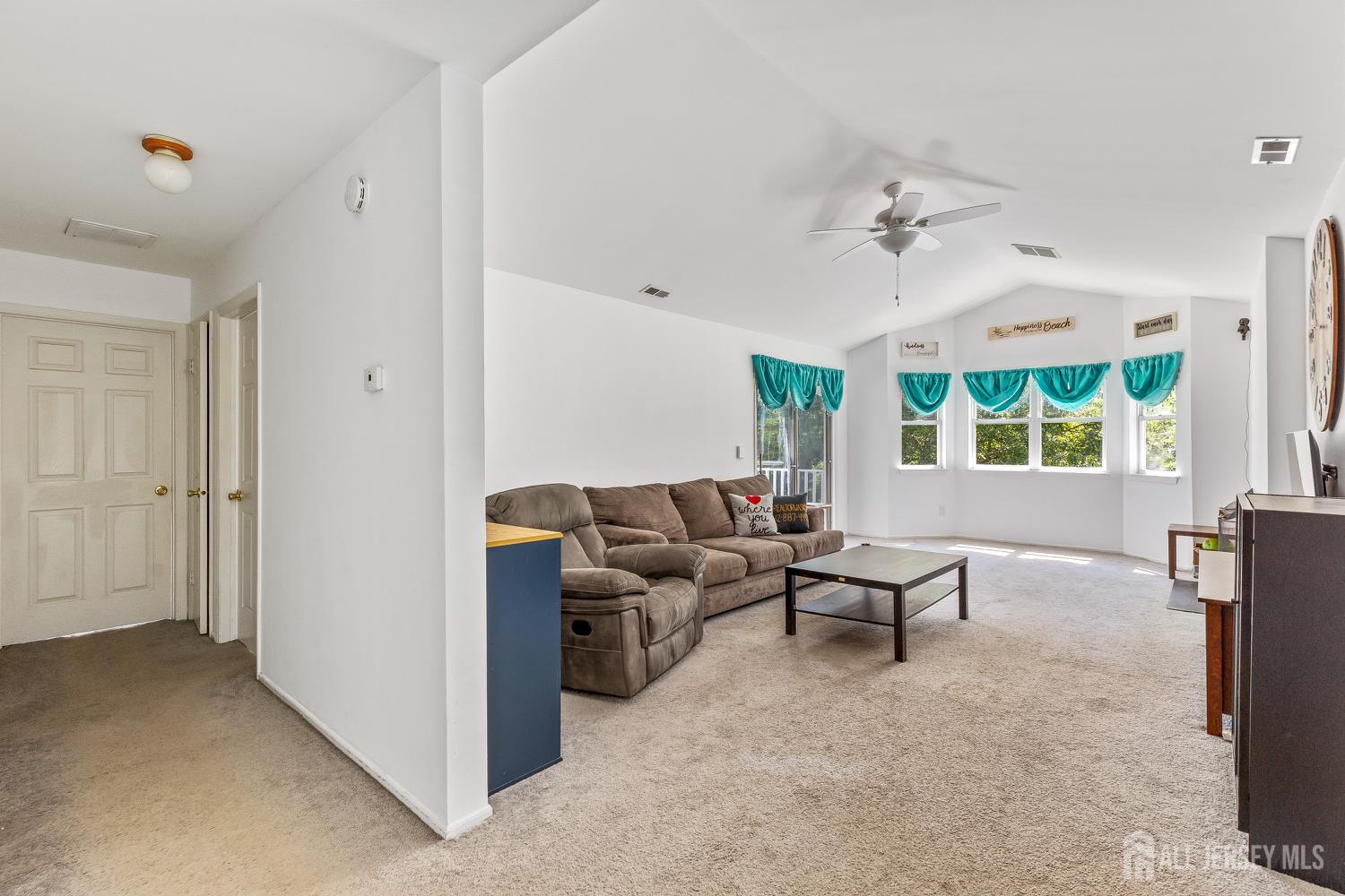 54 Kensington Drive, Piscataway, New Jersey image 1