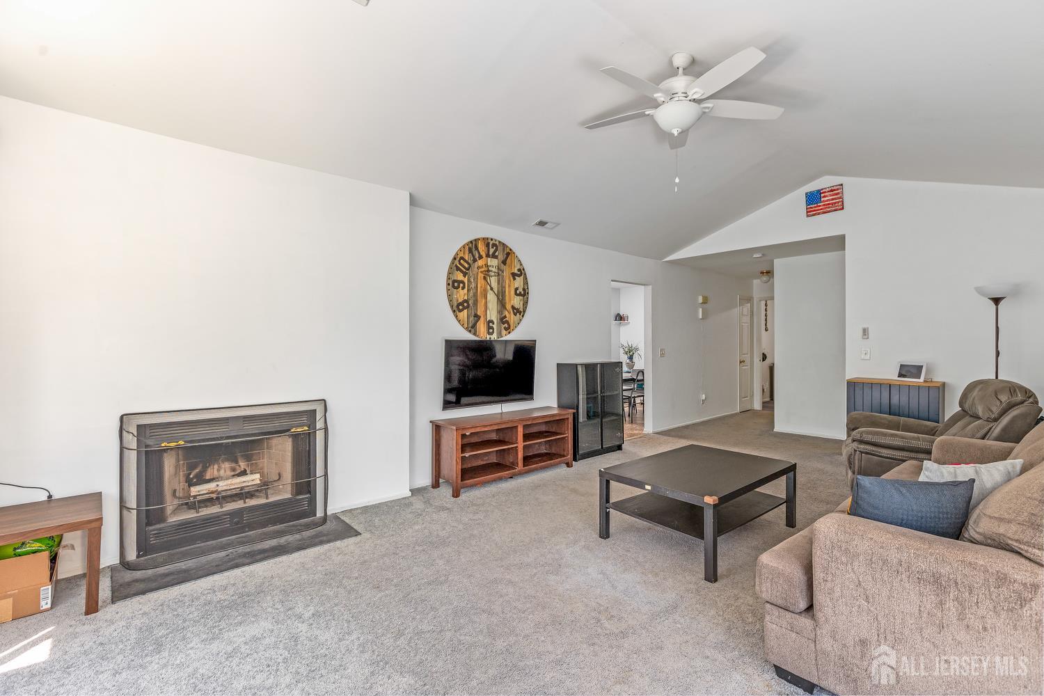 54 Kensington Drive, Piscataway, New Jersey image 3