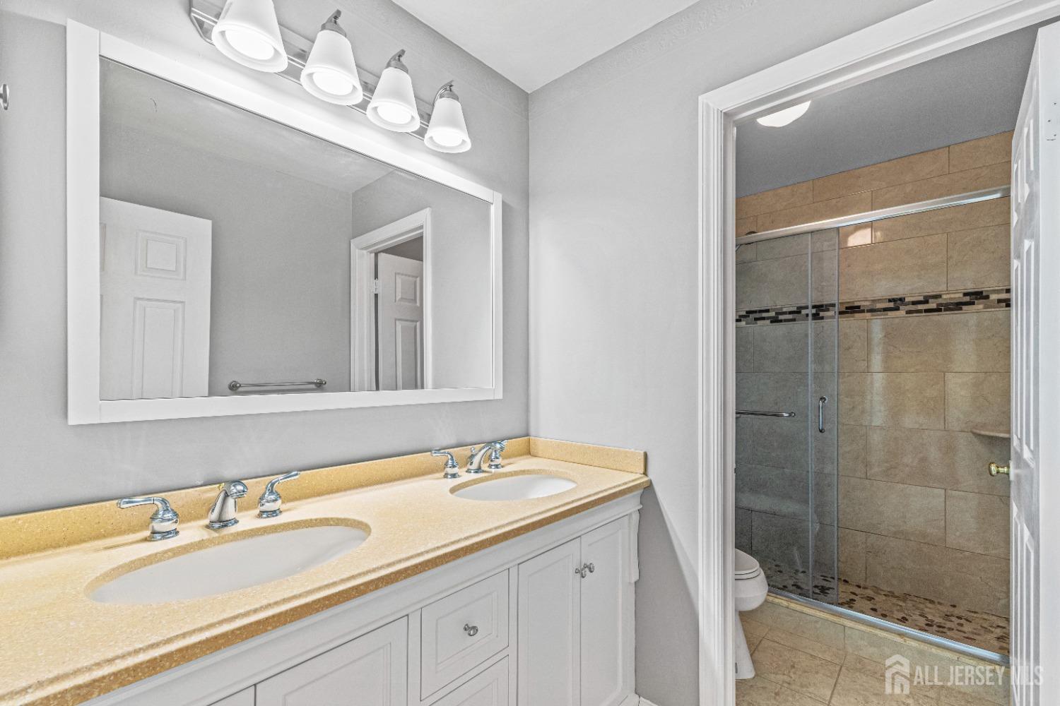 2 Rush Court, Plainsboro, New Jersey image 35