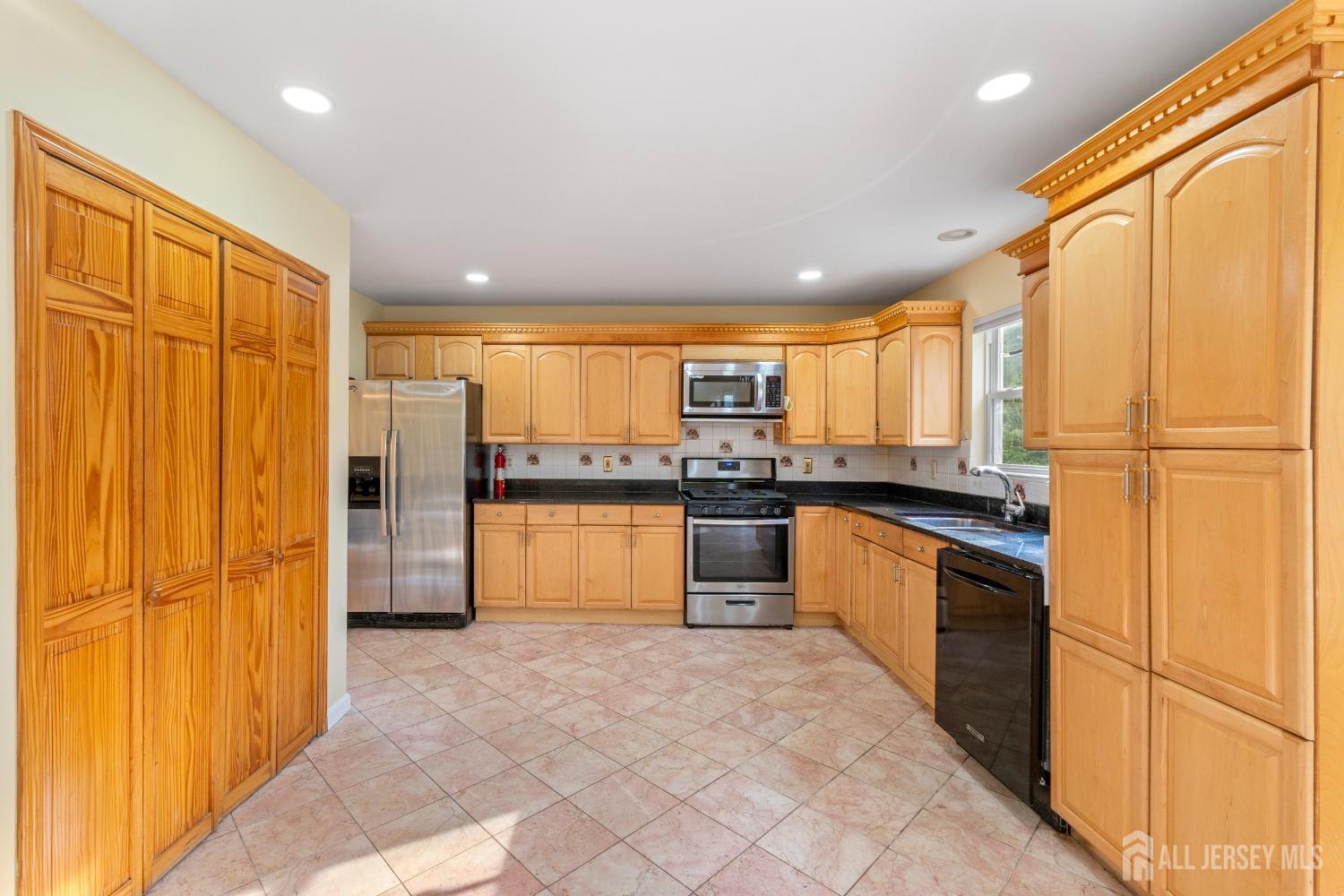 105 Harmony Lane, Englishtown, New Jersey image 25