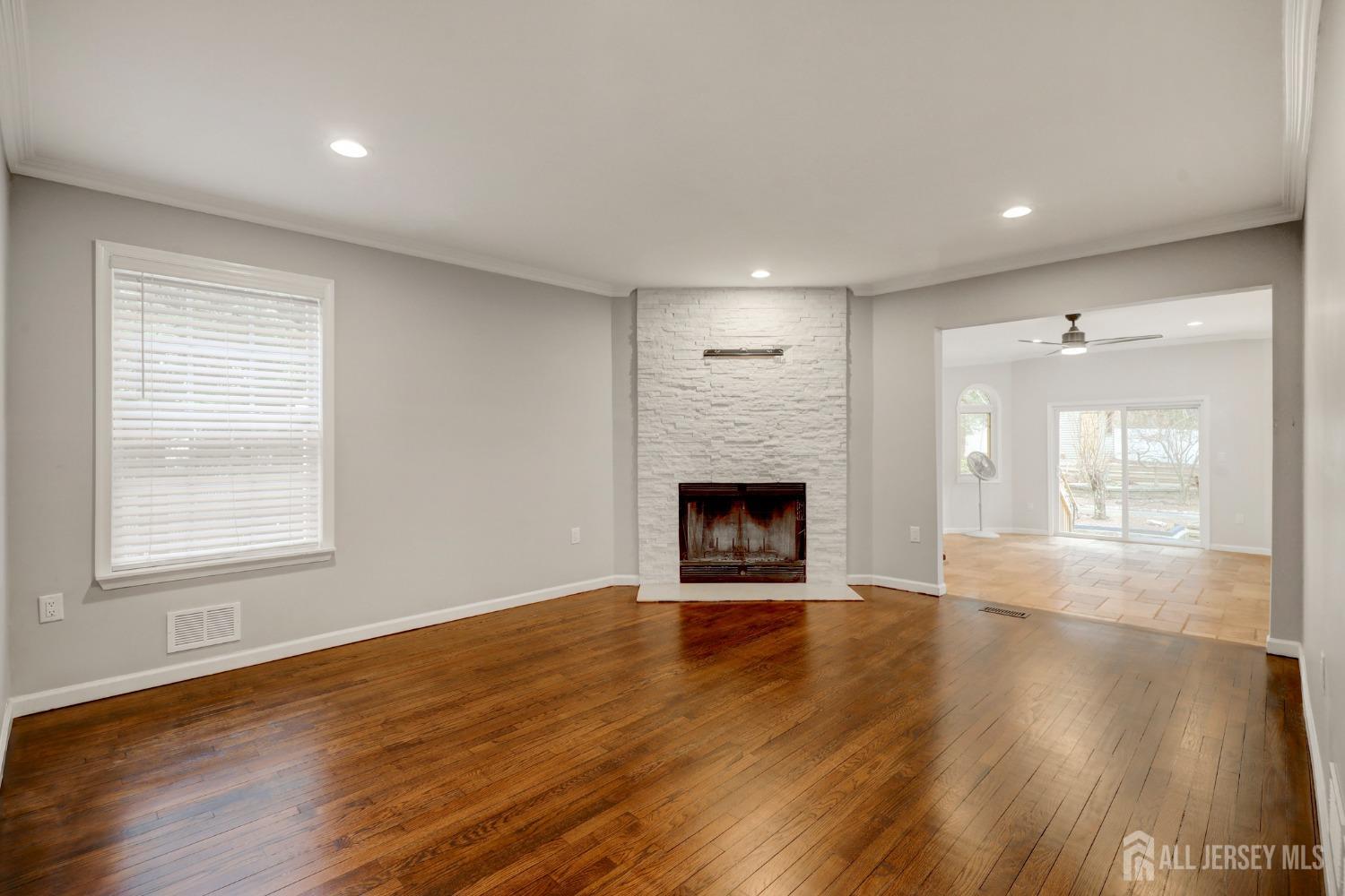 26 Kennedy Boulevard, Old Bridge, New Jersey image 11