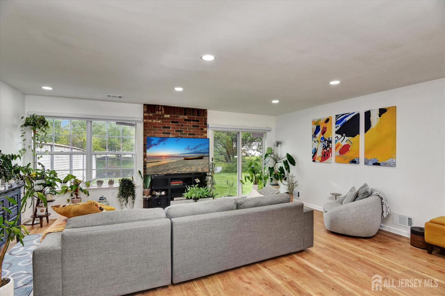 104 Brewster Circle, Old Bridge, New Jersey image 3