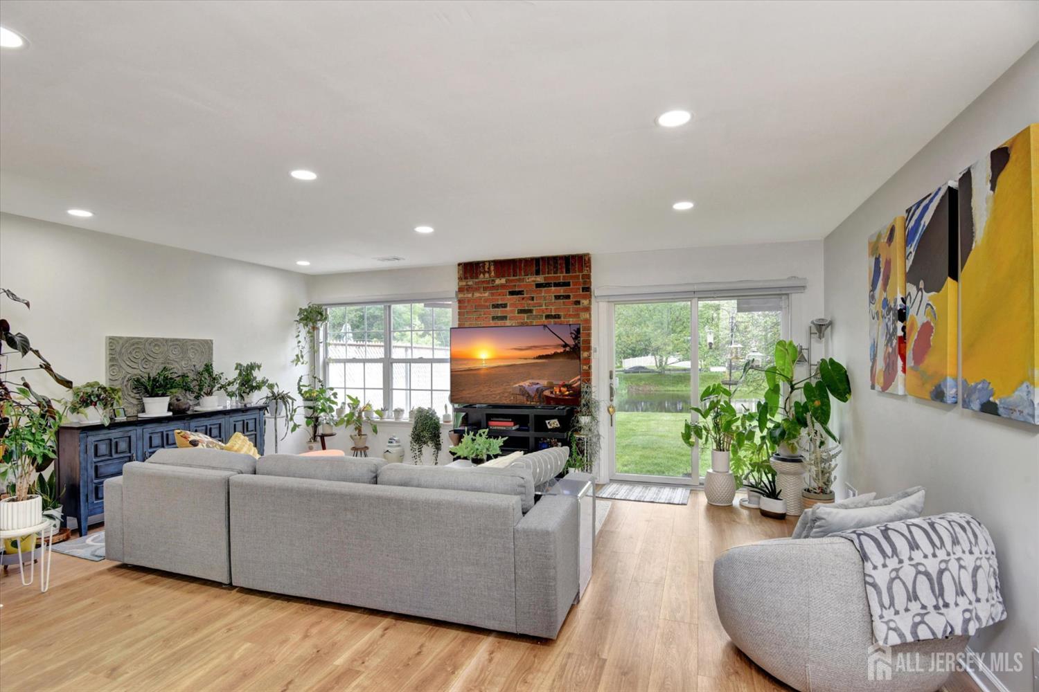 104 Brewster Circle, Old Bridge, New Jersey image 10