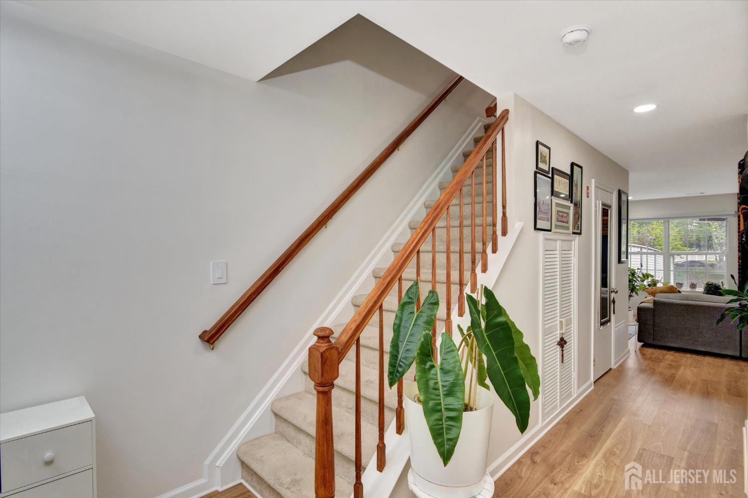 104 Brewster Circle, Old Bridge, New Jersey image 6