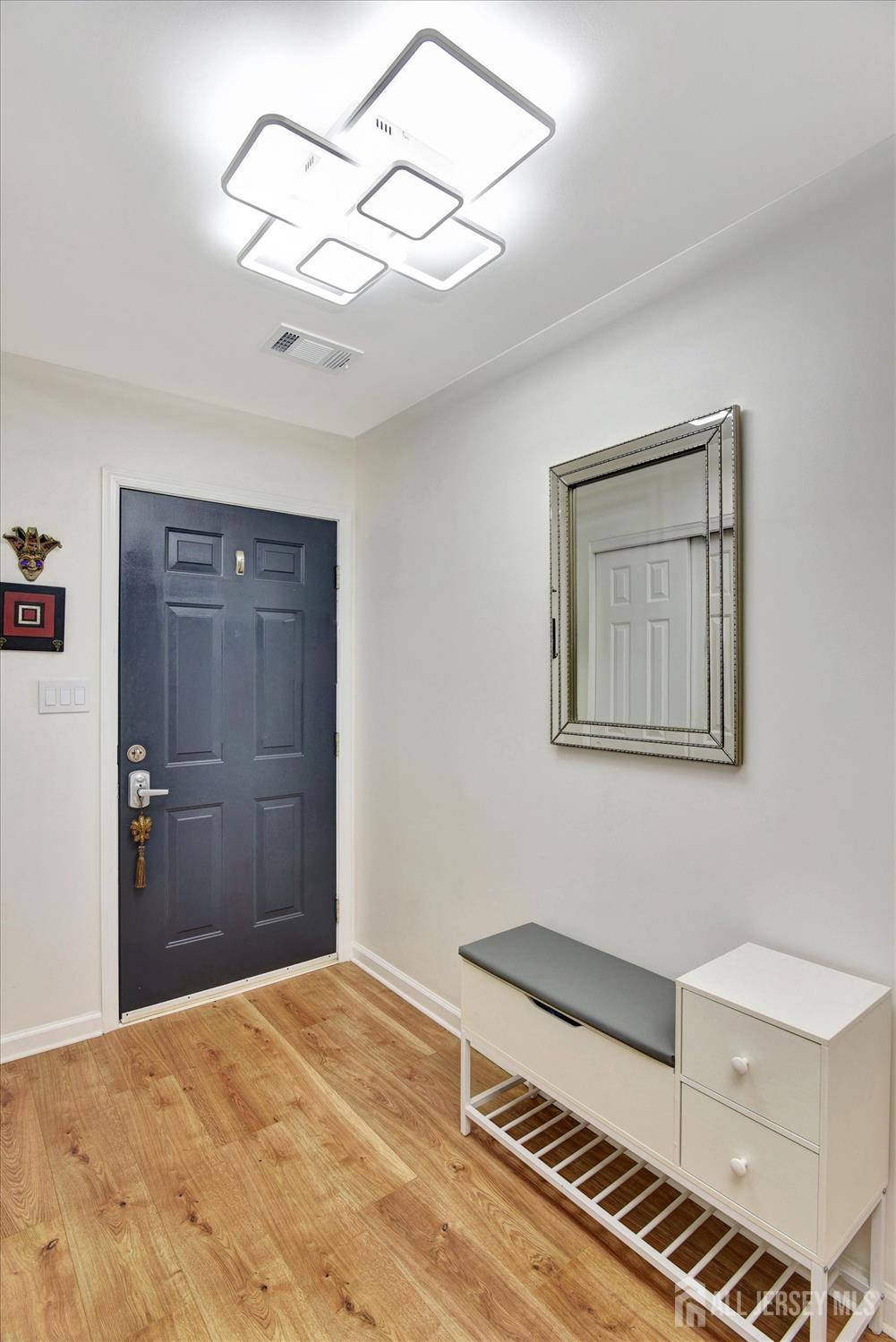 104 Brewster Circle, Old Bridge, New Jersey image 4