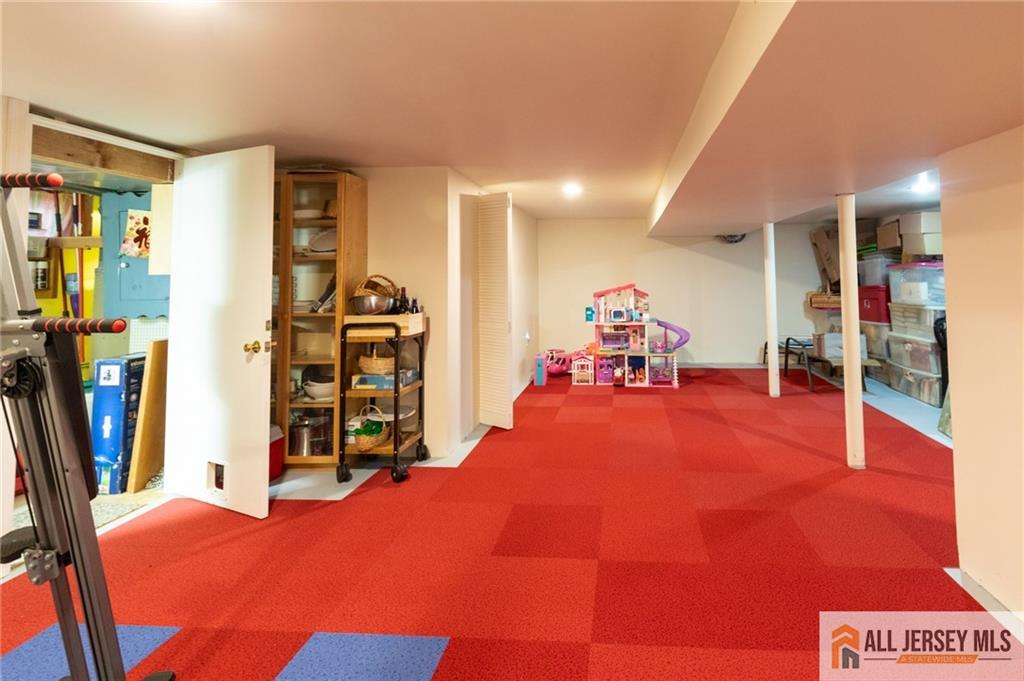 96 Riverbend Drive, North Brunswick, New Jersey image 24