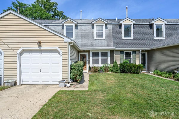 39 RIVER BANK DR, ROEBLING, NJ 08554 - Image b1f40e56c775380a86372b5d47144bc2/2389175675