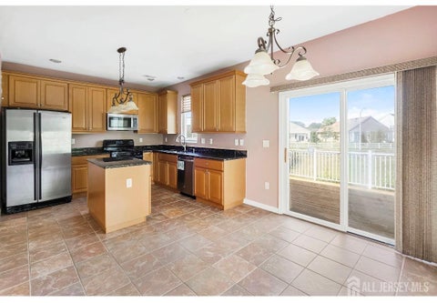 Townhouse For Rent - 50 Wlodarczyk Place<br/> Parlin, NJ 08859