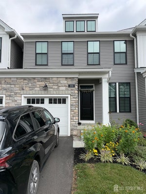200 MUSTANG DR, MANALAPAN, NJ 07726 - Image b24b696258e7a2e720bdcafe9f1bfee8/3888248707