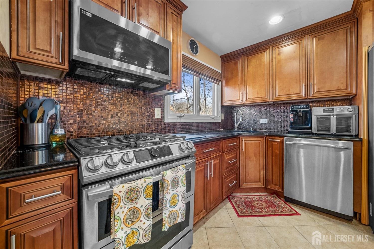 4 Hill Road, Edison, New Jersey image 14