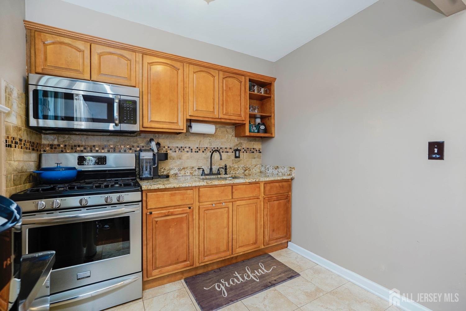 1266 Revoir Drive, Rahway, New Jersey image 6