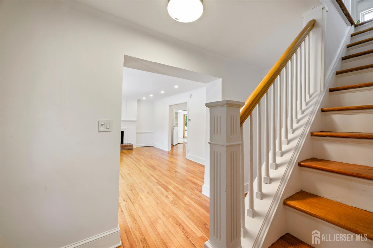 299 Riva Avenue, East Brunswick, New Jersey image 22