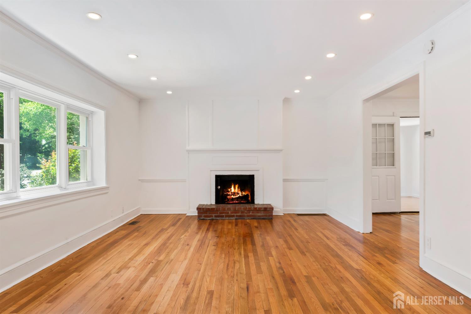 299 Riva Avenue, East Brunswick, New Jersey image 8