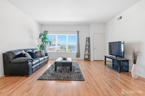 358 RECTOR ST APT 510, PERTH AMBOY, NJ 08861 - Image b2a44c8d06d7f85db29e4607552de408/625790138