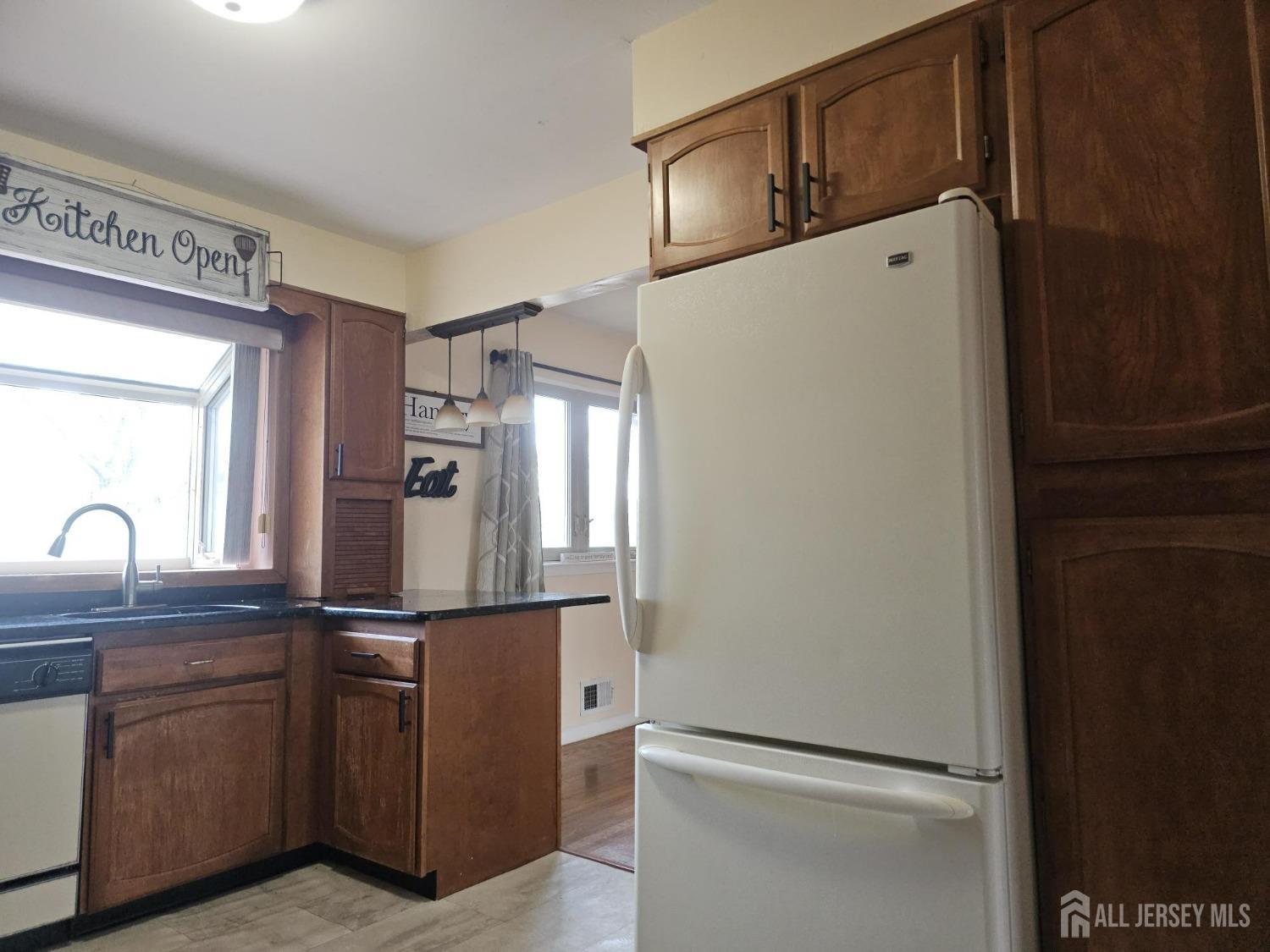 7 Somer Drive, Somerville, New Jersey image 29