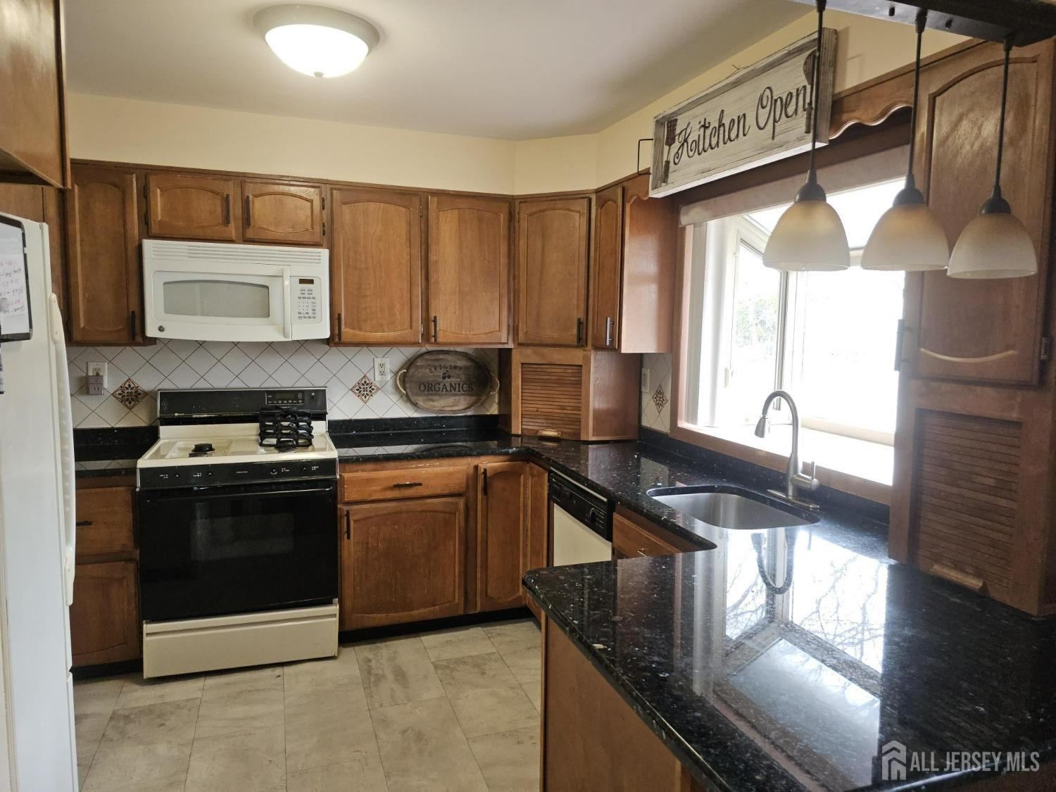 7 Somer Drive, Somerville, New Jersey image 27