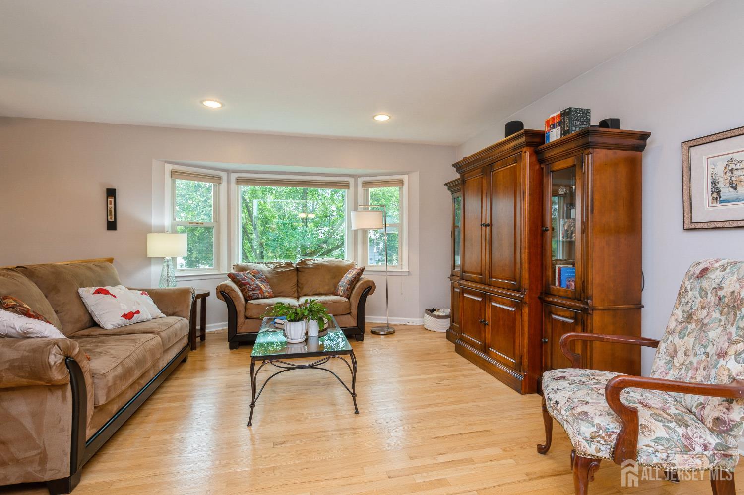 East Brunswick, New Jersey 08816, United States, 3 Bedrooms Bedrooms, ,2 BathroomsBathrooms,Residential,Active,167808