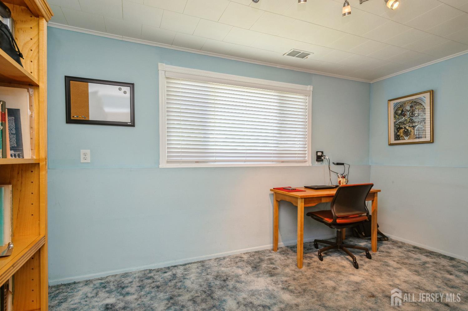 East Brunswick, New Jersey 08816, United States, 3 Bedrooms Bedrooms, ,2 BathroomsBathrooms,Residential,Active,167808