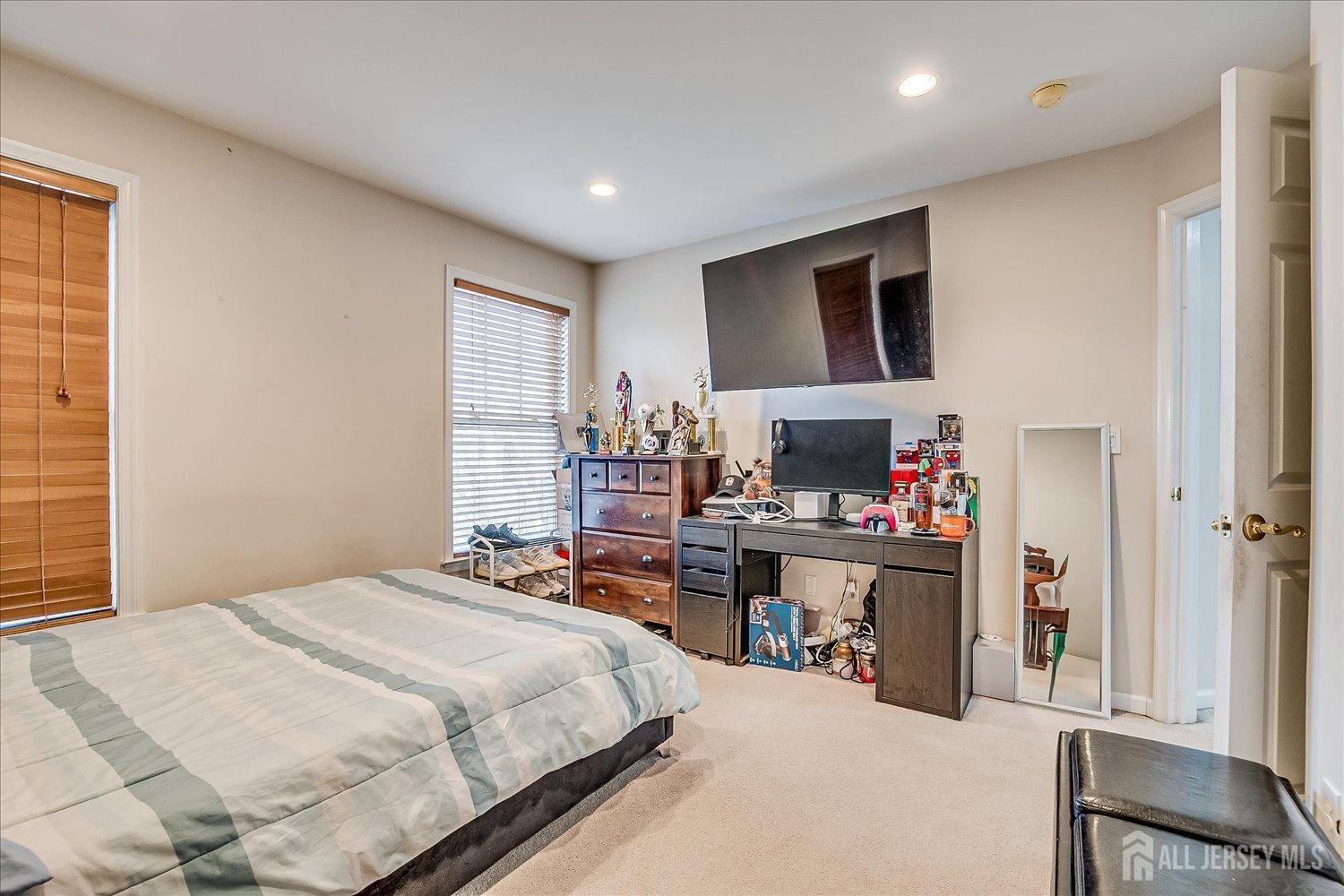 89 South Shore Drive, South Amboy, New Jersey image 42