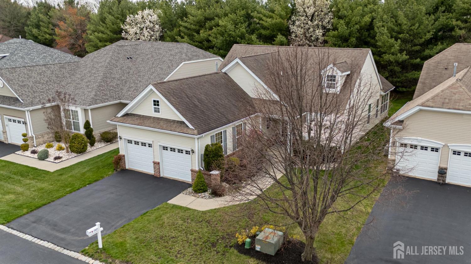 247 Springmeadow Way, Monroe Township, New Jersey image 30