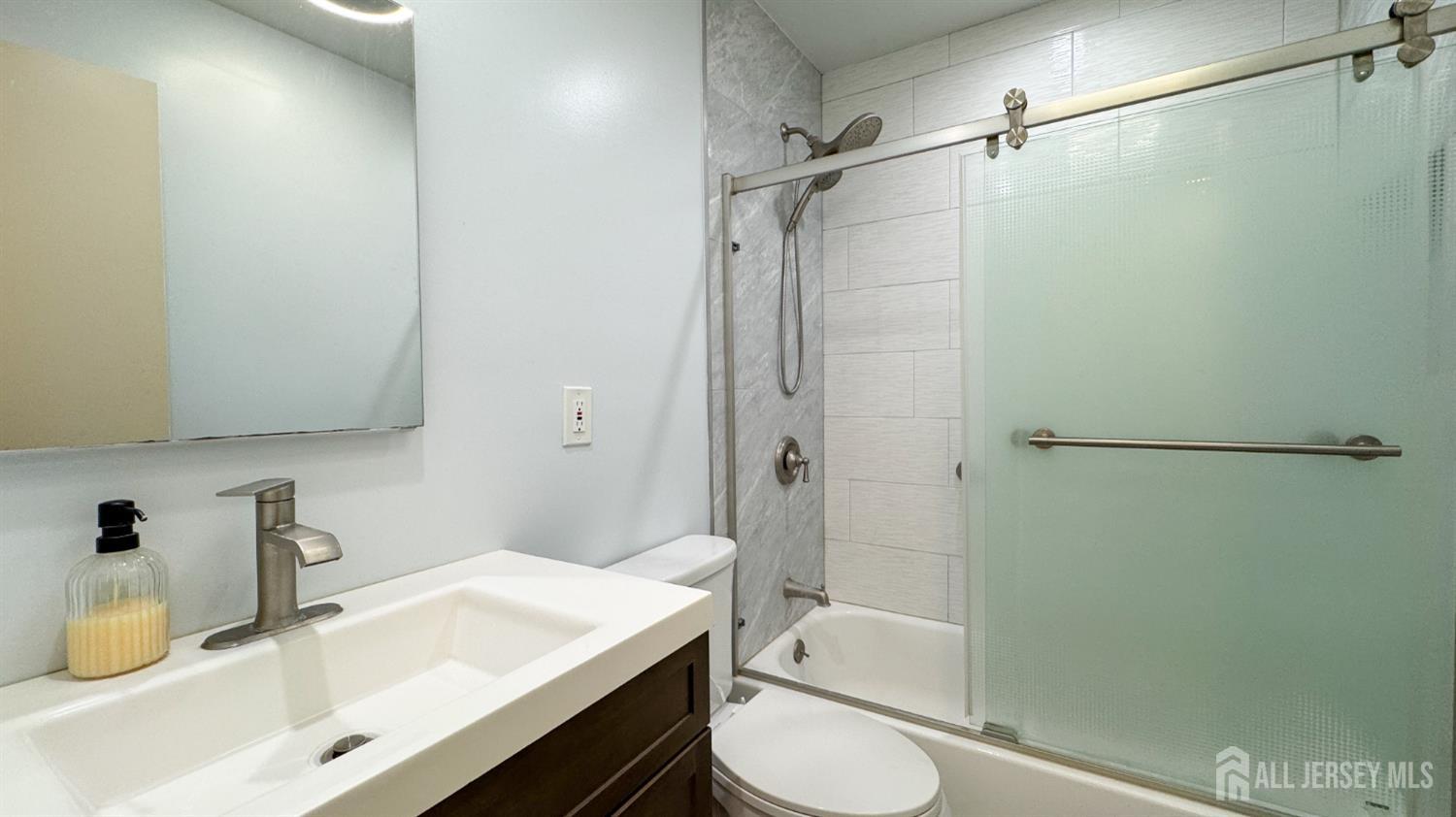 25 Sherwood Road, Edison, New Jersey image 19