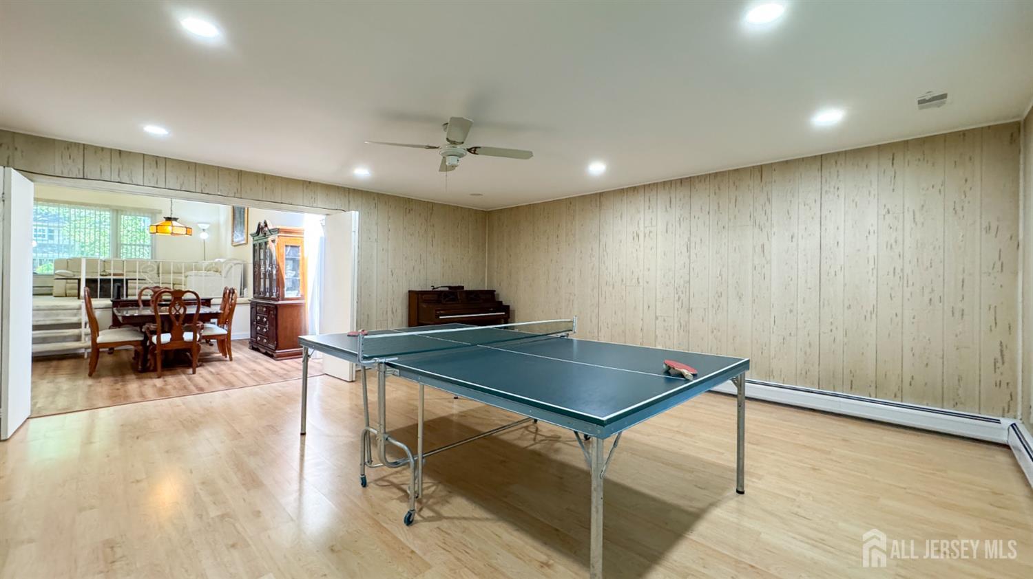 25 Sherwood Road, Edison, New Jersey image 11