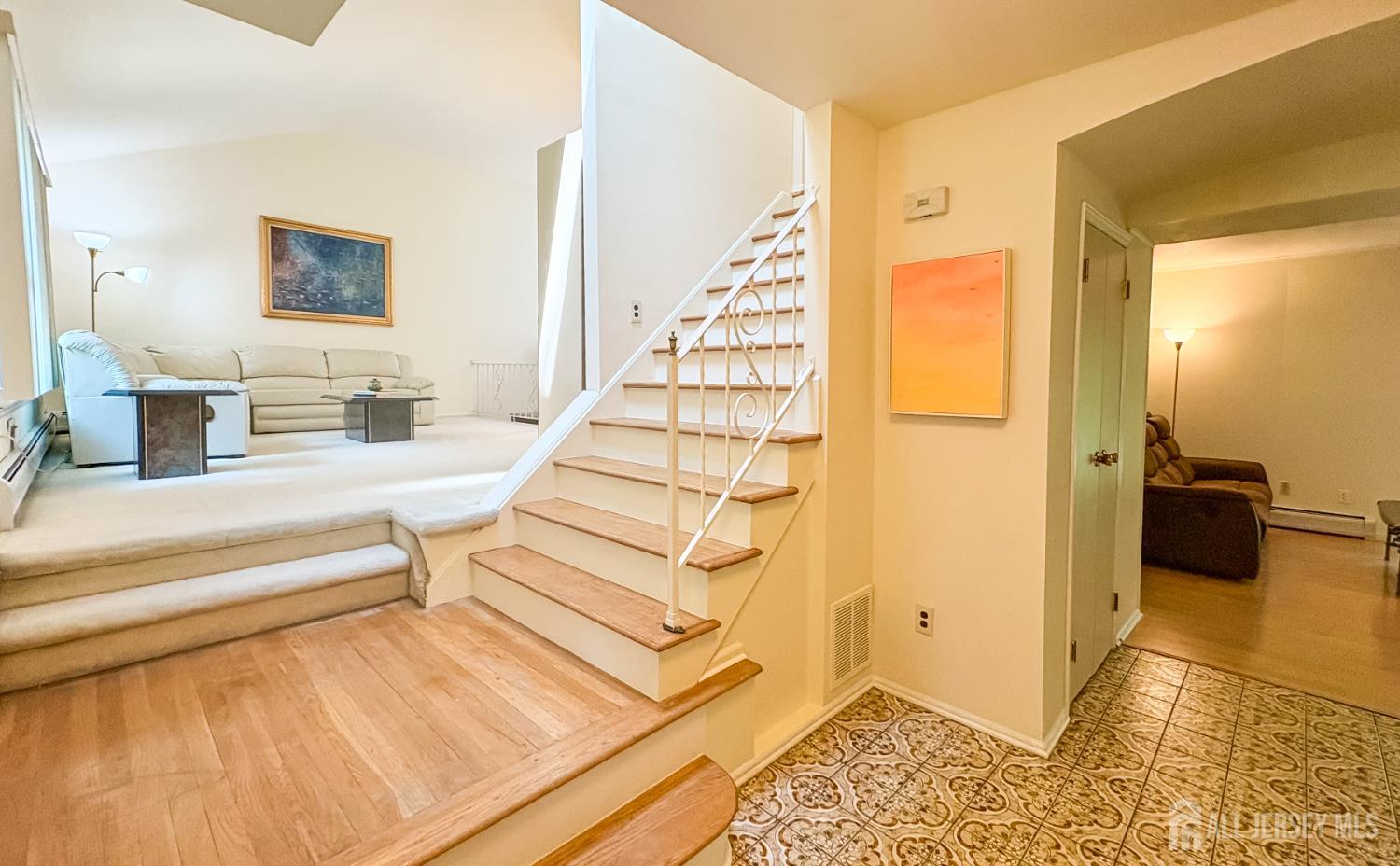 25 Sherwood Road, Edison, New Jersey image 3