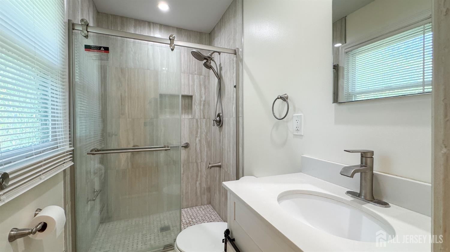 25 Sherwood Road, Edison, New Jersey image 23