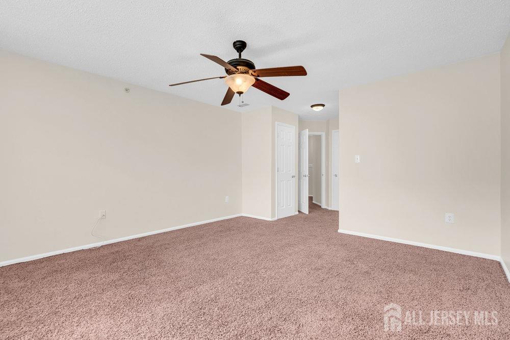 46 Prestwick Way, Edison, New Jersey image 16