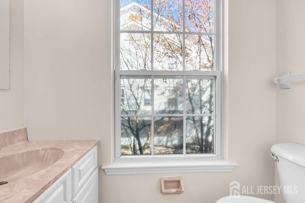 46 Prestwick Way, Edison, New Jersey image 13