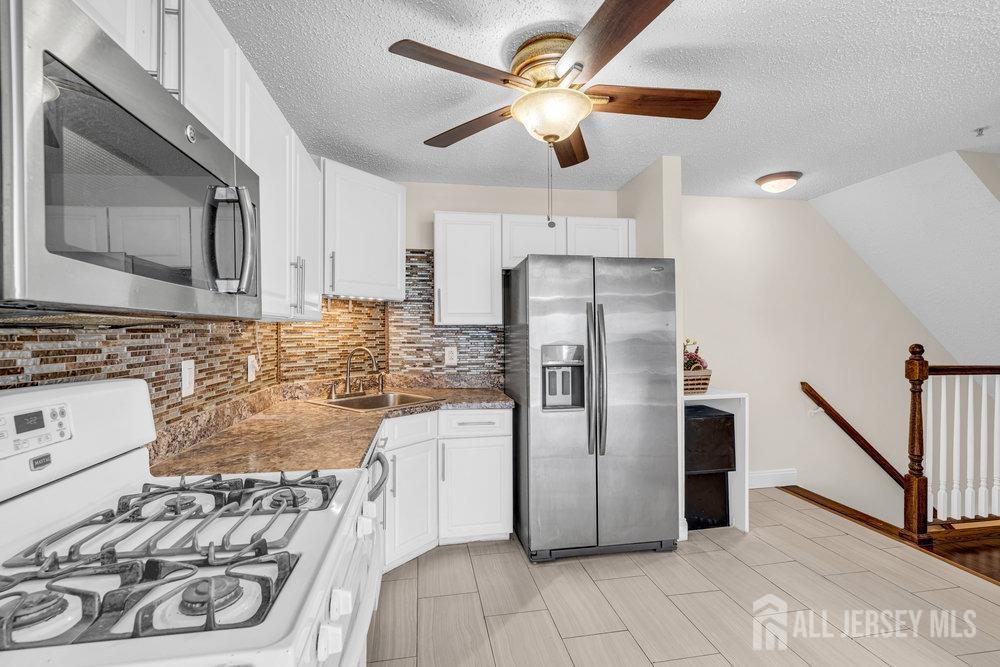 46 Prestwick Way, Edison, New Jersey image 7