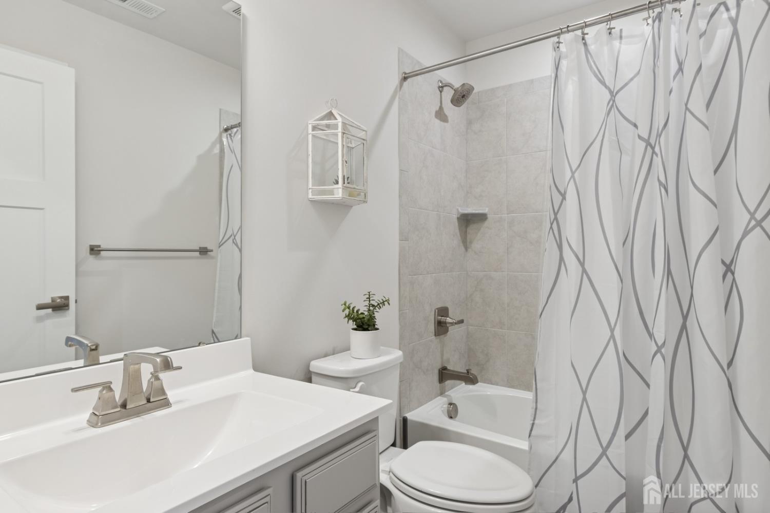 1211 English Lane, Parlin, New Jersey image 30