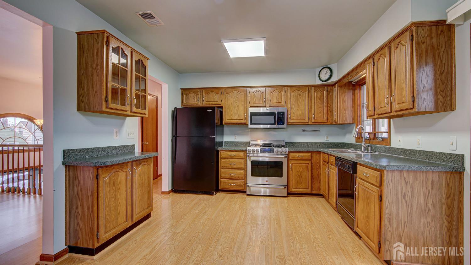 246 Gereghty Street, South Amboy, New Jersey image 5