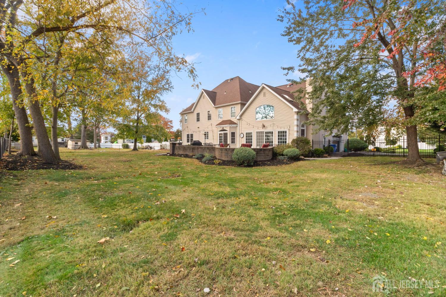 South Plainfield, New Jersey 07080, United States, 5 Bedrooms Bedrooms, ,5 BathroomsBathrooms,Residential,Coming Soon,233746