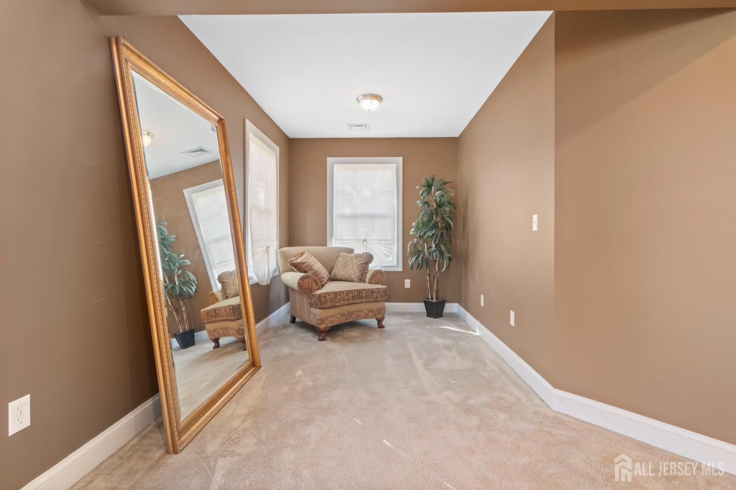 South Plainfield, New Jersey 07080, United States, 5 Bedrooms Bedrooms, ,5 BathroomsBathrooms,Residential,Coming Soon,233746