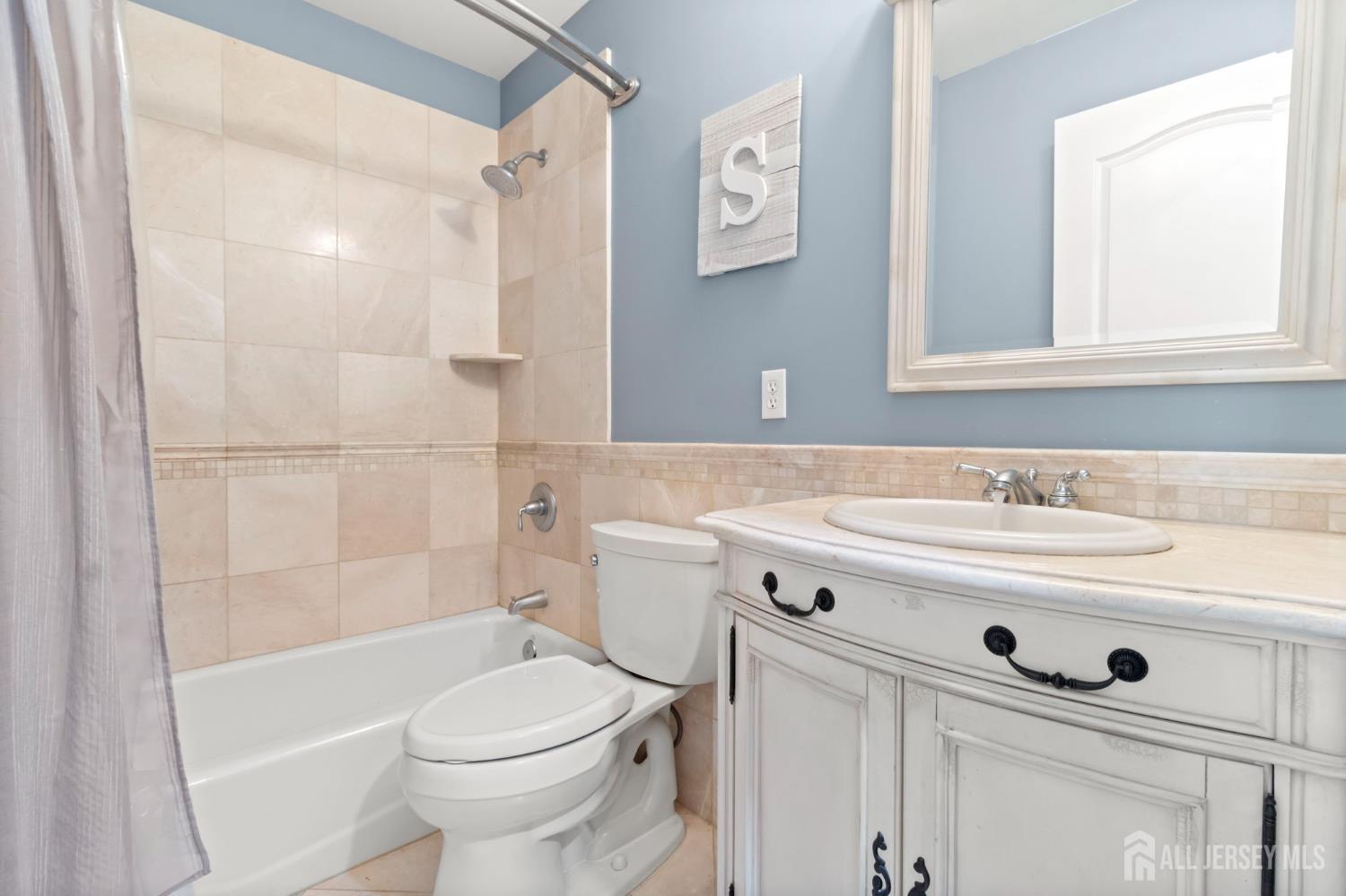 South Plainfield, New Jersey 07080, United States, 5 Bedrooms Bedrooms, ,5 BathroomsBathrooms,Residential,Coming Soon,233746