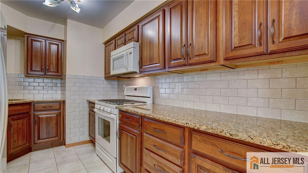 1141 Schmidt Lane, North Brunswick, New Jersey image 13