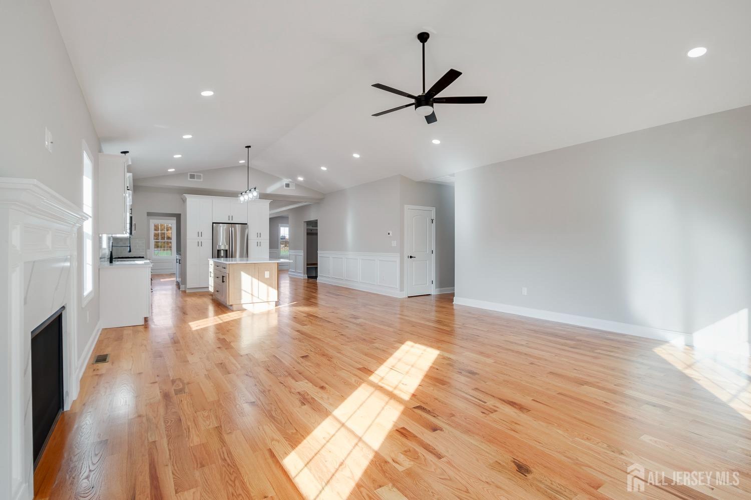 340 Schmidt Place, Fords, New Jersey image 12