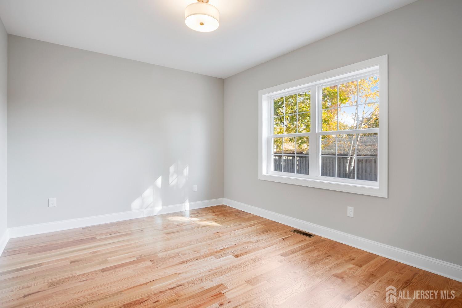 340 Schmidt Place, Fords, New Jersey image 25