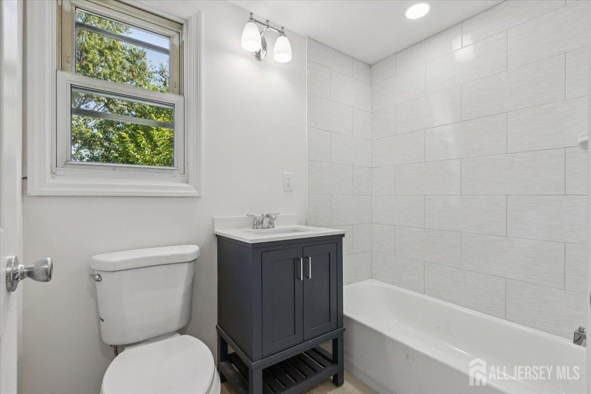 Colonia, New Jersey 07067, United States, 4 Bedrooms Bedrooms, ,3 BathroomsBathrooms,Residential,Coming Soon,189107