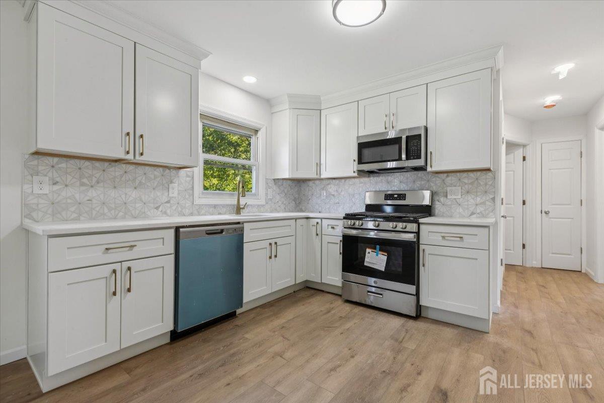 Colonia, New Jersey 07067, United States, 4 Bedrooms Bedrooms, ,3 BathroomsBathrooms,Residential,Coming Soon,189107