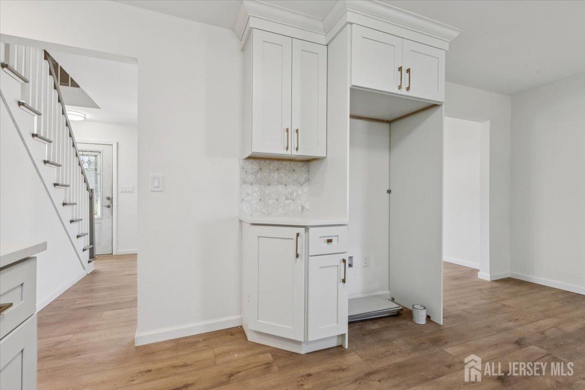 Colonia, New Jersey 07067, United States, 4 Bedrooms Bedrooms, ,3 BathroomsBathrooms,Residential,Coming Soon,189107