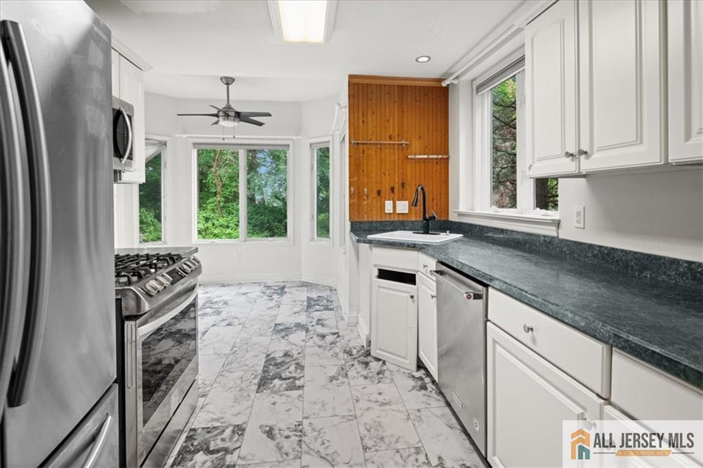 South Brunswick, New Jersey 08852, United States, 3 Bedrooms Bedrooms, ,4 BathroomsBathrooms,Residential,Active,153844