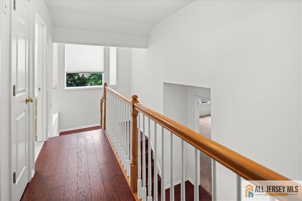 South Brunswick, New Jersey 08852, United States, 3 Bedrooms Bedrooms, ,4 BathroomsBathrooms,Residential,Active,153844