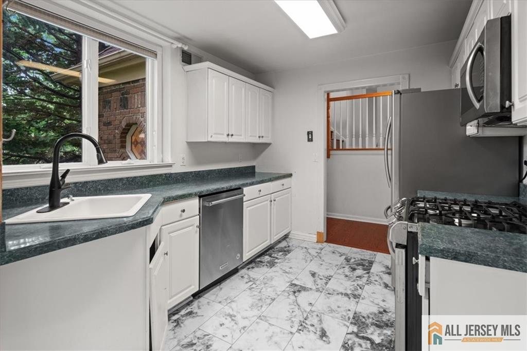 South Brunswick, New Jersey 08852, United States, 3 Bedrooms Bedrooms, ,4 BathroomsBathrooms,Residential,Active,153844