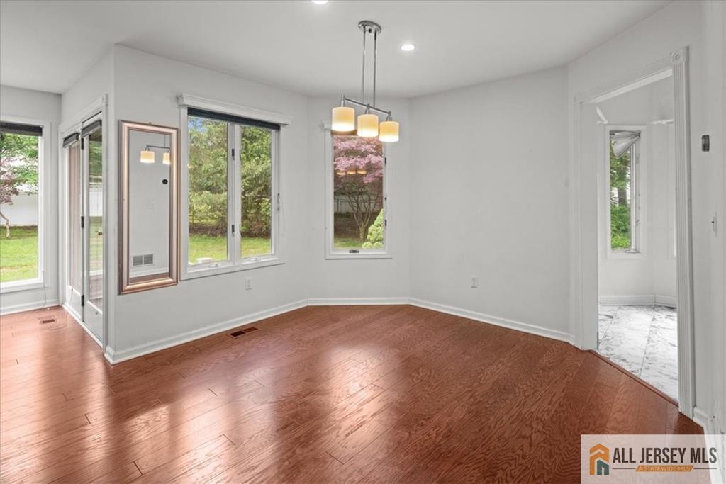 South Brunswick, New Jersey 08852, United States, 3 Bedrooms Bedrooms, ,4 BathroomsBathrooms,Residential,Active,153844