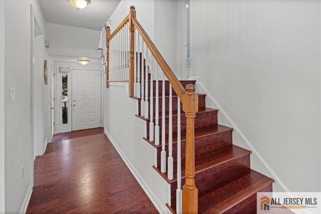 South Brunswick, New Jersey 08852, United States, 3 Bedrooms Bedrooms, ,4 BathroomsBathrooms,Residential,Active,153844